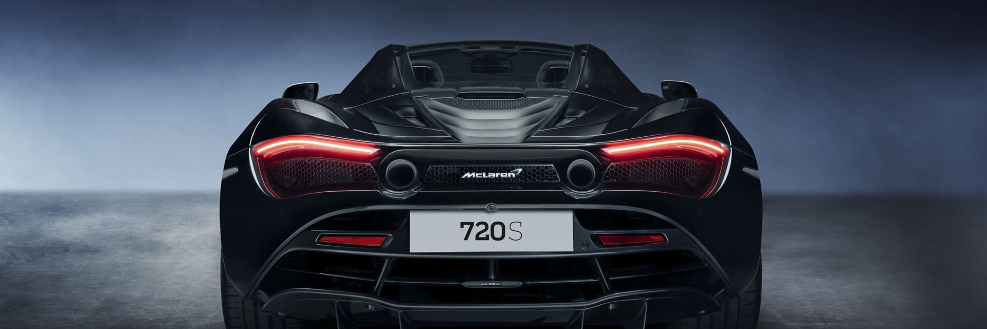 McLaren 720s Spider - Fast & Comfortable Convertible